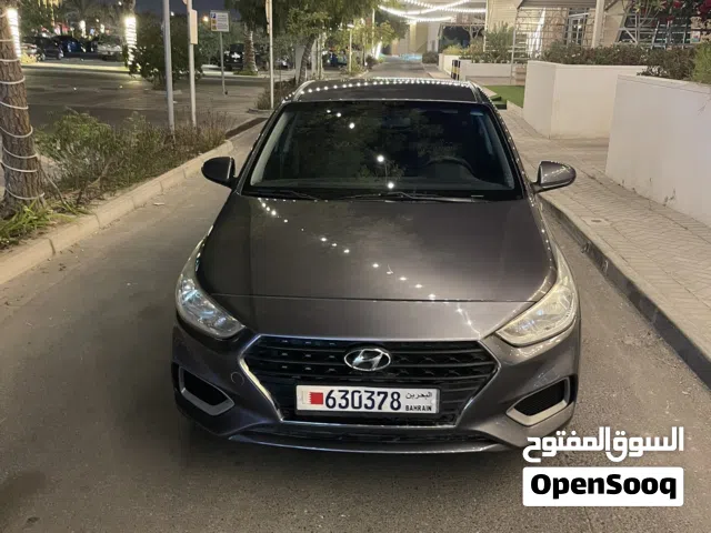 للبيع اكسنت 2019