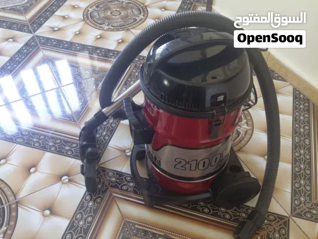 مكنسه كهربائيه شارب