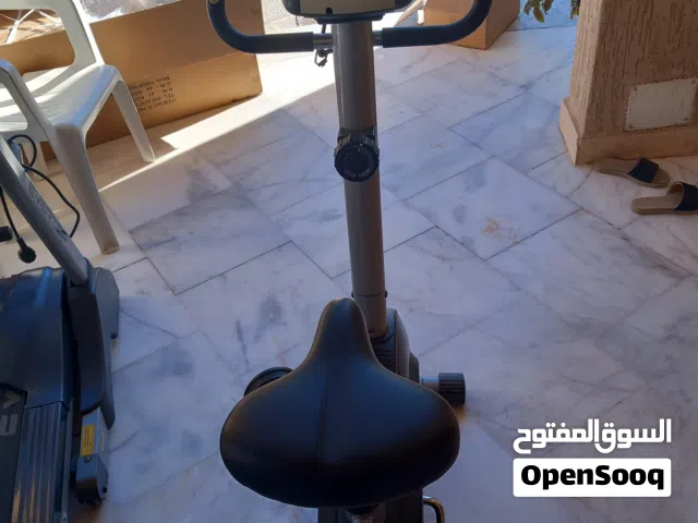 دراجة رياضية تابثة