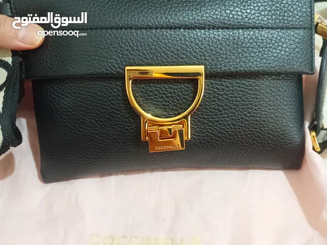 coccinelle hand bag - شنطة يد من ماركة كوكسينيل