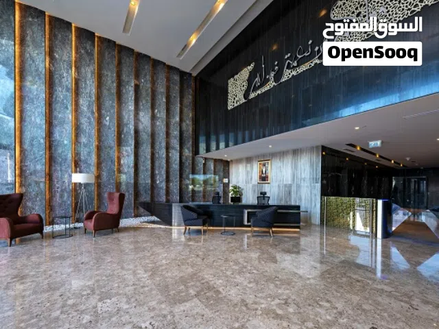 مكتب فاخر شبه مفروش في الفردان هايتس العذيبة الجنوبية موقع استراتيجي- شهرين مجانا