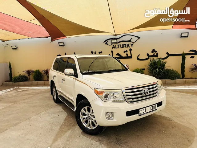 Toyota Land Cruiser 2013 in Jerash
