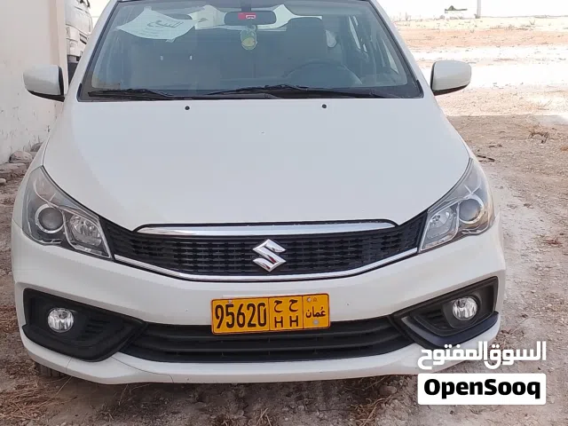 سوزوكي سياز صالون للبيع . موديل 2023 وممشى 49800 كم نظافة الوكالة .