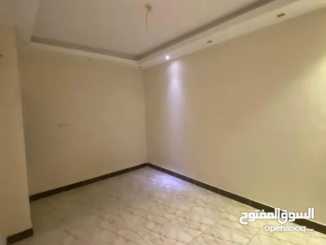 150 m2 3 Bedrooms Apartments for Rent in Basra Tuwaisa