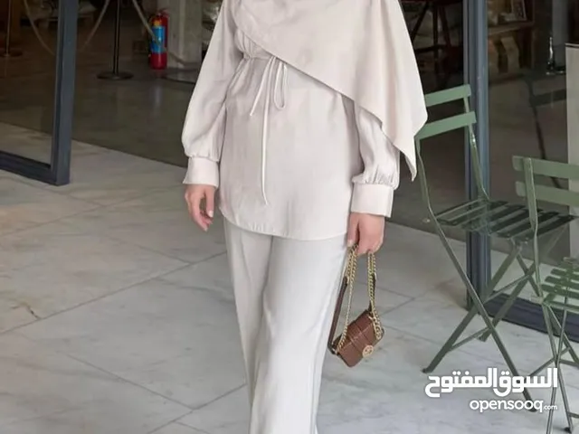 طقم ستاتي من قطعتين