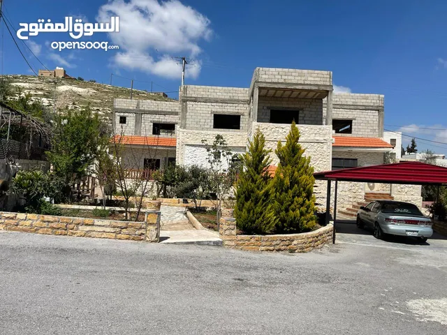 500 m2 More than 6 bedrooms Townhouse for Sale in Amman Um al Basateen