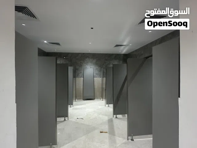 HPL TOILET PARTITION DOOR