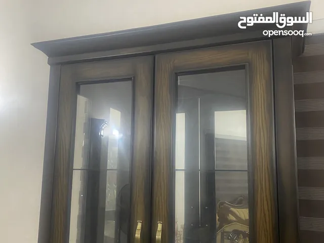 فضية لبيع شبه جديد