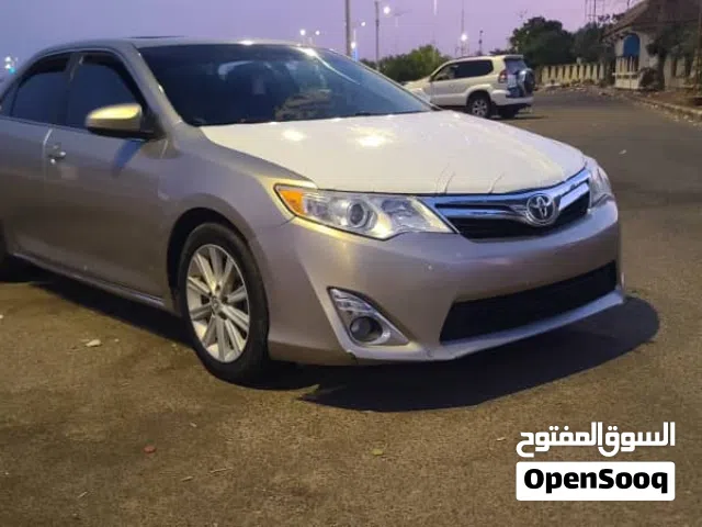 2014 تويوتا كامري GLX