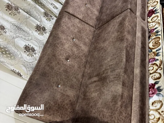 السلام عليكم قنفات للبيع كما موضح بصور نظافه 90% تفصال تركي مو عراقي مال سوك