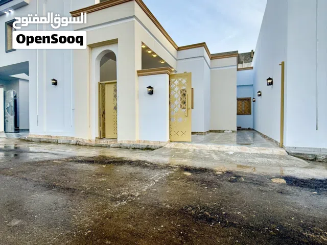 170 m2 3 Bedrooms Townhouse for Sale in Tripoli Khallet Alforjan