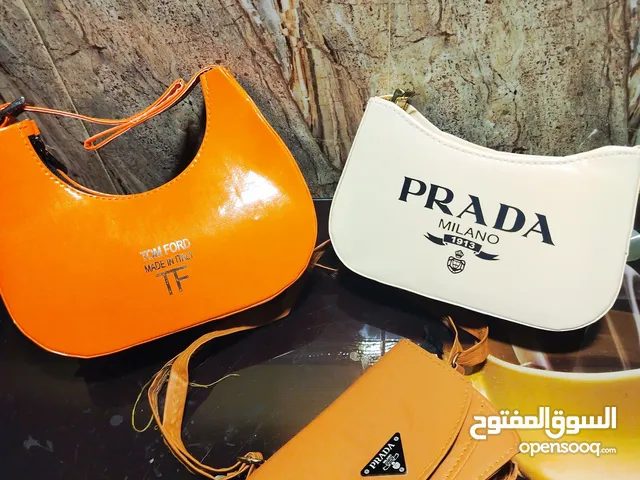 متوفر جميع المقاسات متوفره الوان
