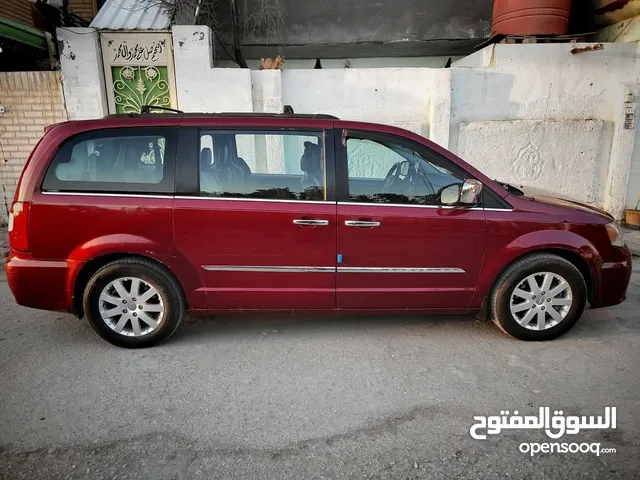 كرايسلر تاون اند كانتري 2015