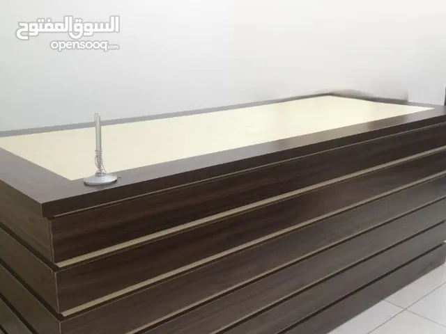 مكتب مدير فخم - مع ملحقاته للبيع