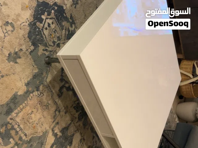 طاولة TOTFERYD من IKEA