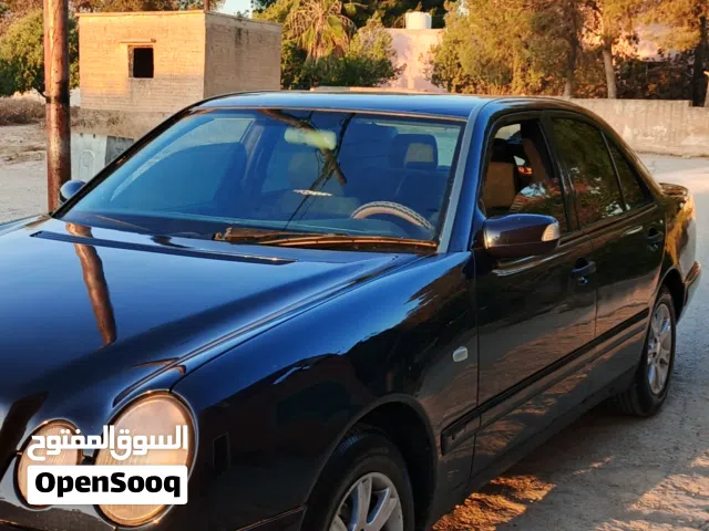 1999 Mercedes Benz E-Class E 200