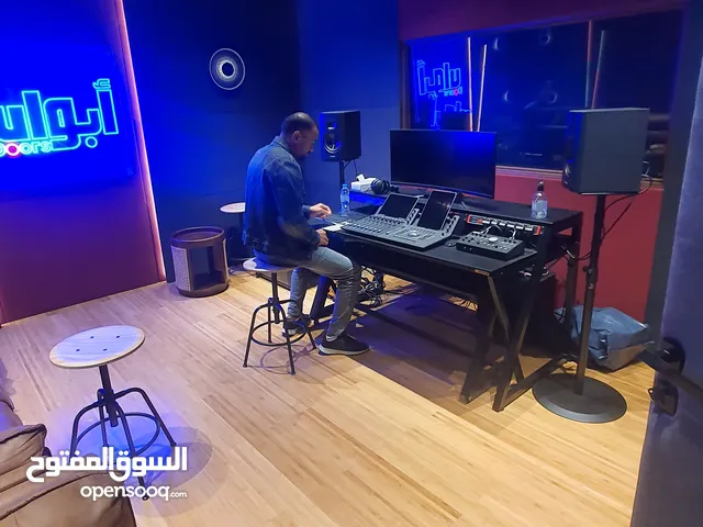 شركة اعلام و انتاج للبيع في الشارقة