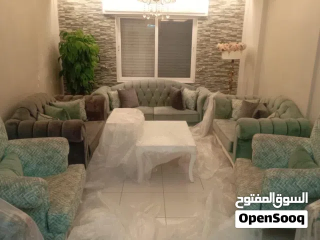 طقم كنب استعمال اقل من سنه 9 مقاعد