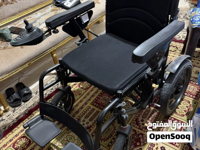 كرسي متحرك