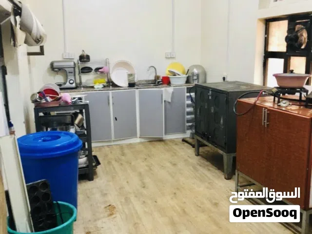 معمل معجنات وحلويات للإيجار