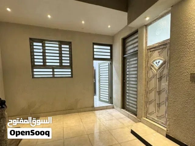 150 m2 2 Bedrooms Townhouse for Rent in Basra Other