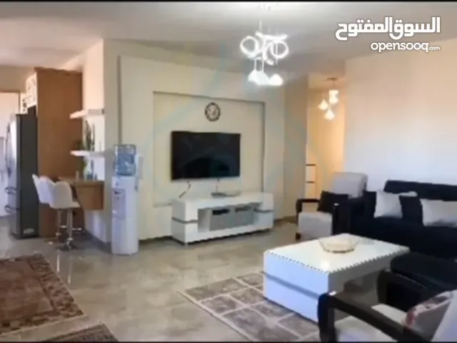 شقه سوبر ديلوكس جدا باطلالات رائعه منطقه راقيه و هادئيه يوجد بالعمارة جيم وحديقه مناسب للعائلات