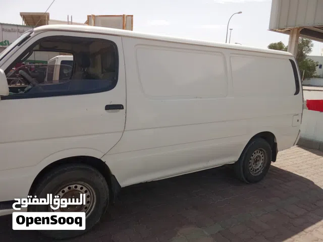 باص لنقل البضائع