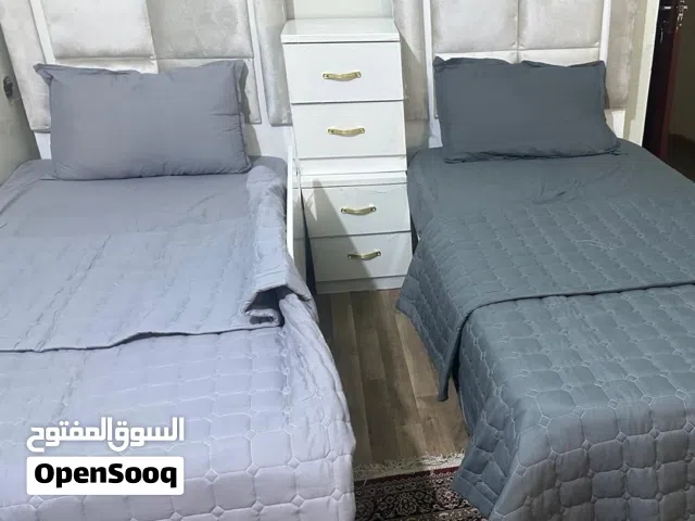 سرير نفر جديد مع ااداج  بدون الفرس  الصورة من بيت الزبون