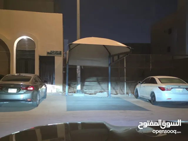 مظلات وسواتر وجميع أعمال الحداده تحت اشراف المعلم أبو خالد