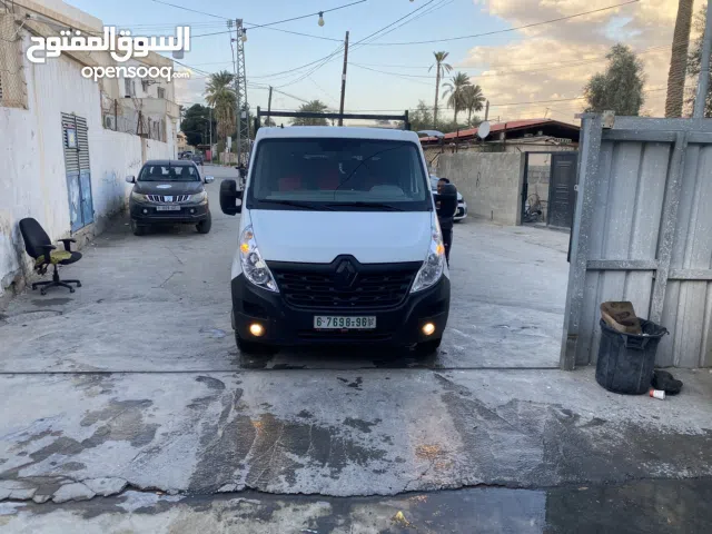 رينو ماستر 2017