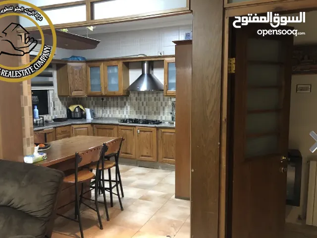 شقة مميزة للبيع في الرابية  - خلف الإتصالات ( Orange ) طابق اول 150م تشطيب سوبر ديلوكس بسعر مغري