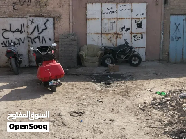 بيع محل تابع للبلديه بأسمي اجاره سنوي للبيع رايده نهايته 3 ثلاث ملايين بصره معقل داخل كراج نقا