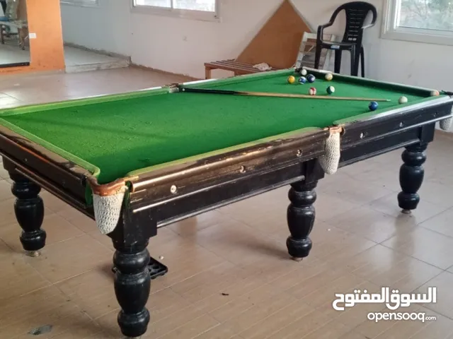 طاولة بلياردو