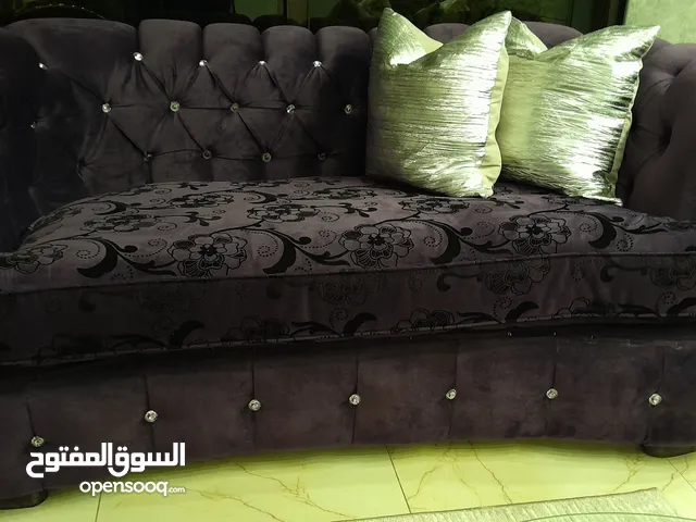 كنب غرفة جلوس للبيع