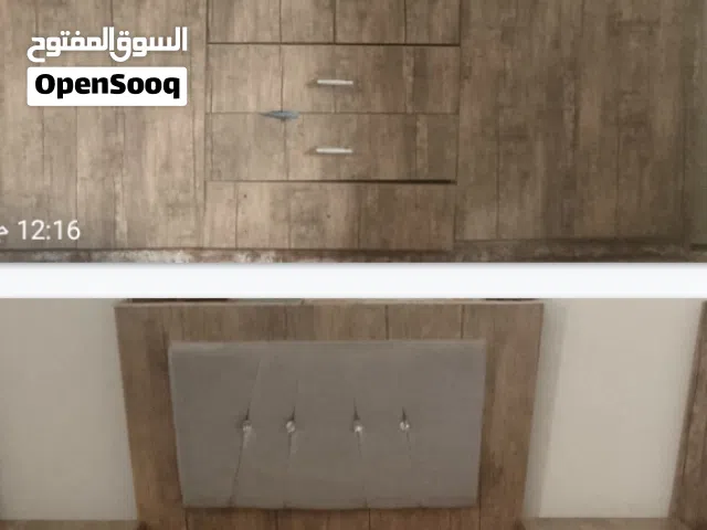 غرفة نوم مستعملة نظيفه