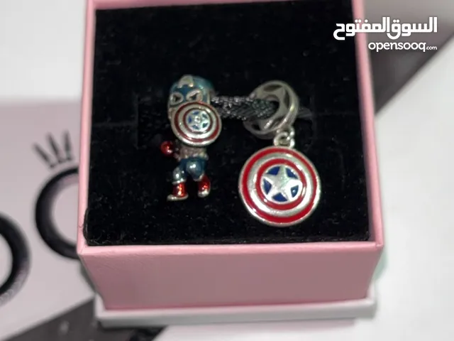 للبيع قطعتين أصلية من تشارمز مارفل Charmz Marel :(Full Package) العلبة الأصلية والكيس