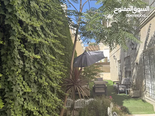 200 m2 3 Bedrooms Apartments for Sale in Amman Dabouq