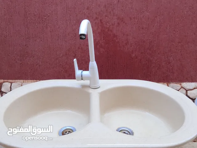 فرصة بيع حوض ارخام ايطالي ذوق وانيق ومتين