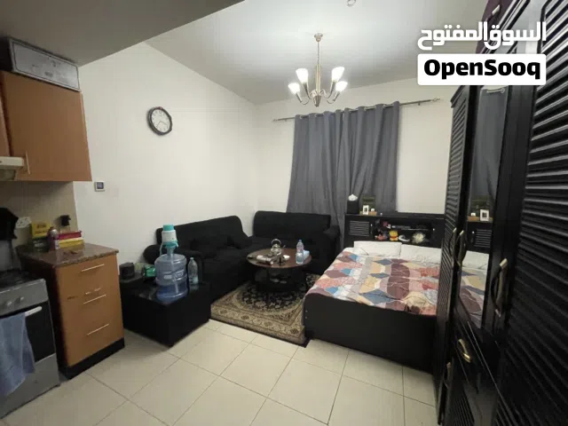 80 m2 Studio Apartments for Rent in Sharjah Al Taawun