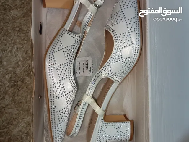 هيلز مقاس 38