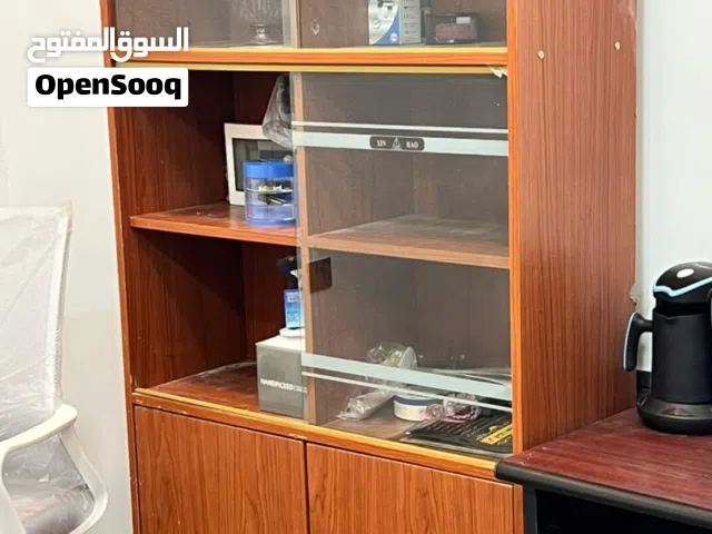 للبيع ارشيف واحد +عدد_2طاولتين اجتماع في حالة ممتازة