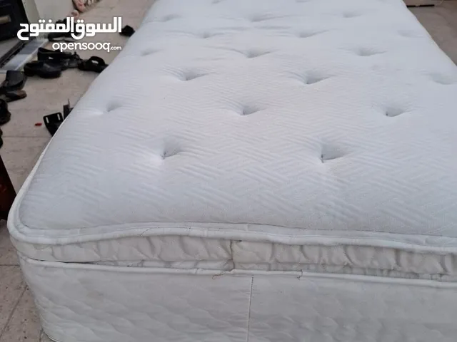 تخوت وفرشات