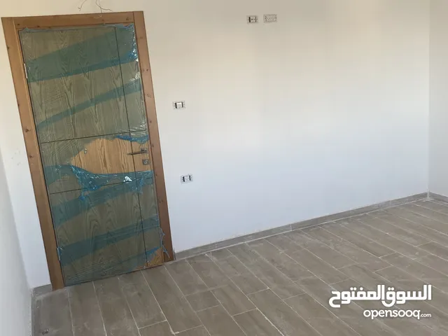 145 m2 3 Bedrooms Apartments for Rent in Ramallah and Al-Bireh Um AlSharayit