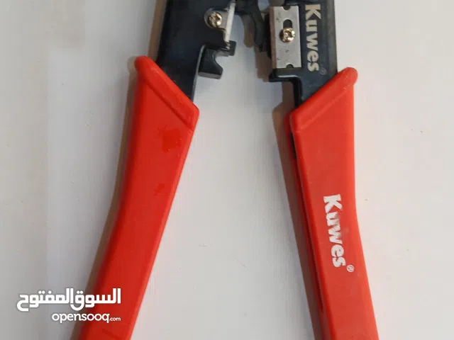 (ماكينة تأريج) “أداة تركيب كابلات الشبكات Kuwes – Crimp / Strip / Cut”