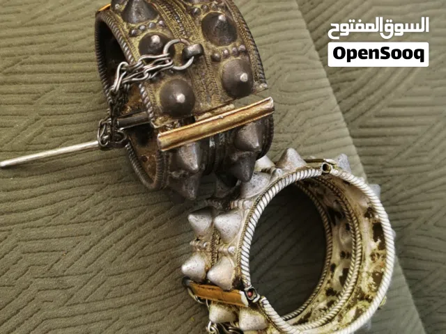 للبيع الفضة قديمه