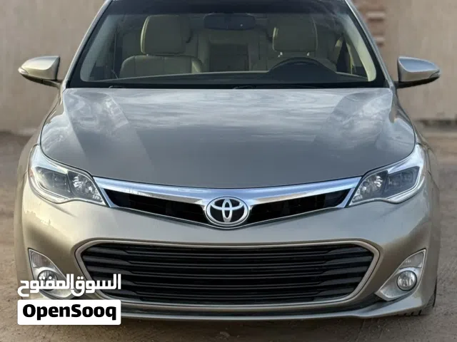 2015 تويوتا افالون XLE