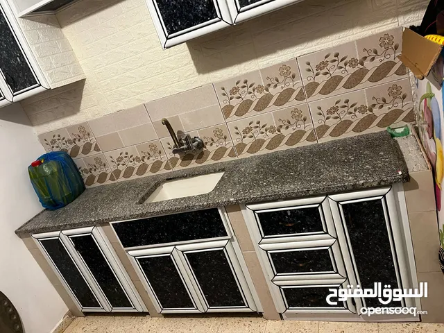 مطبخ المنيوم مستعمل اشي بسيط
