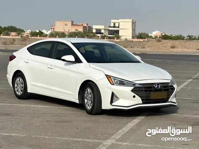 للبيع هايونداي النترا 2019م