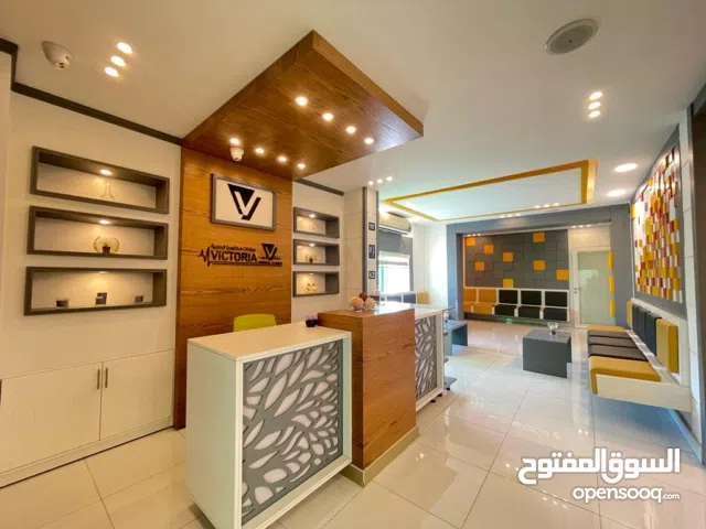 عيادات فارغه للايجار، من ضمن مركز طبي في منطقة شفا بدران  مساحة 16 متر