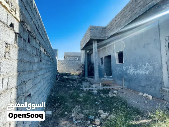 منزل للبيع عين زارة طريق لابيار